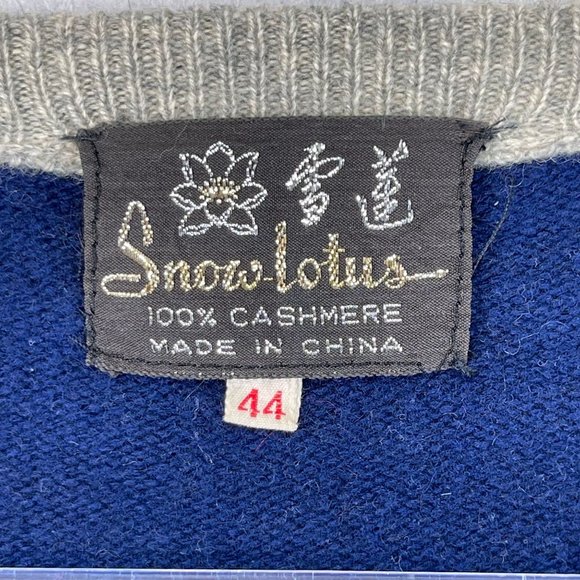 Vintage SNOW LOTUS Mens 44/L/XL Blue Multi Cashmere Fair Isle V-Neck Sweater - Picture 12 of 14